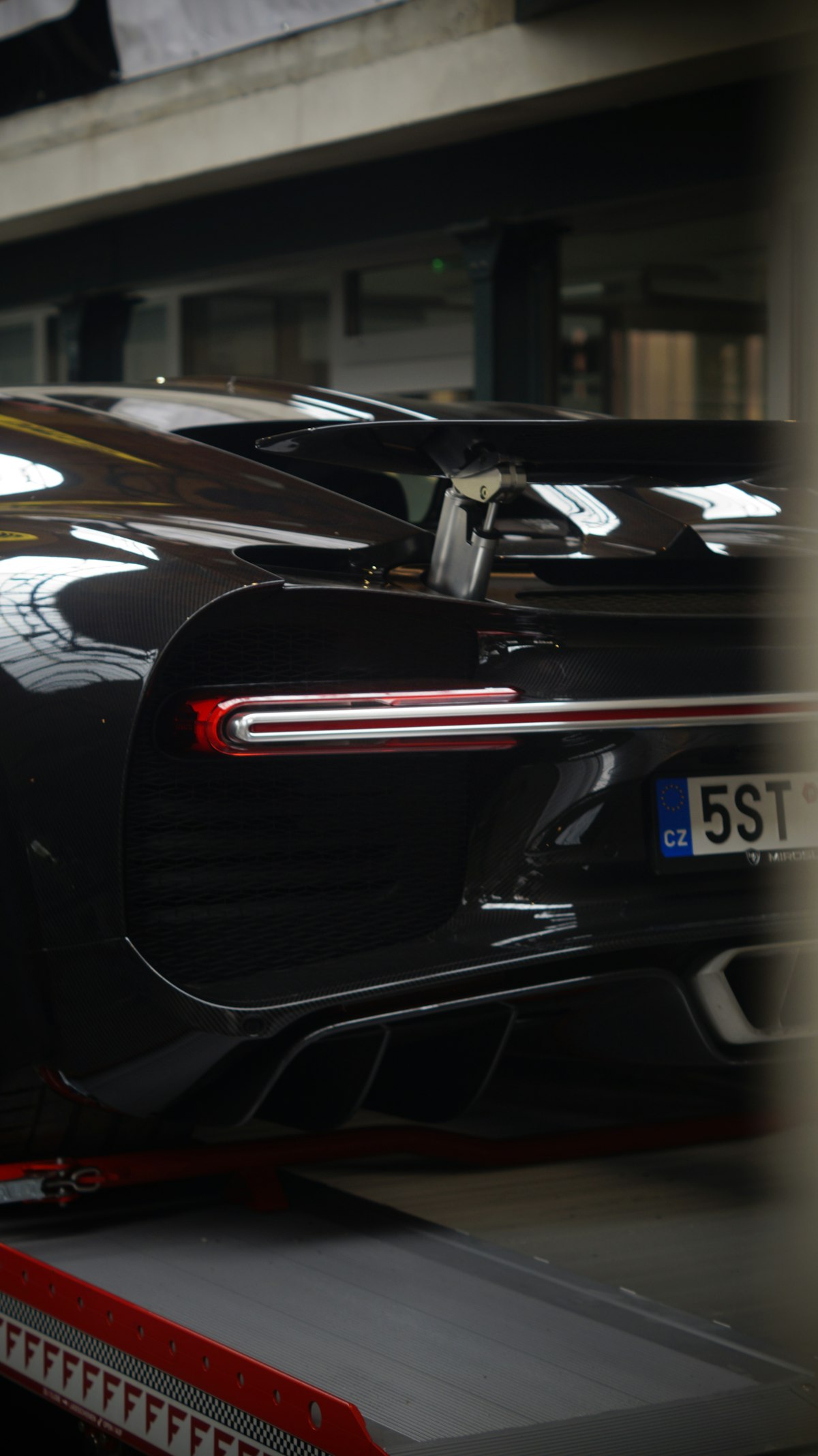 Exotic & Luxury Handling